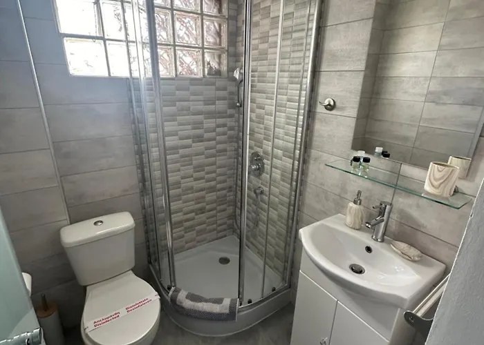 酒店 Ammos 阿吉亚特拉萨