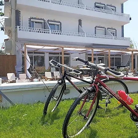 Otel Ammos 3*