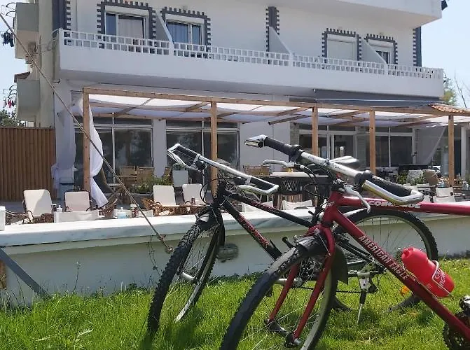 Hotel Ammos Agía Triáda